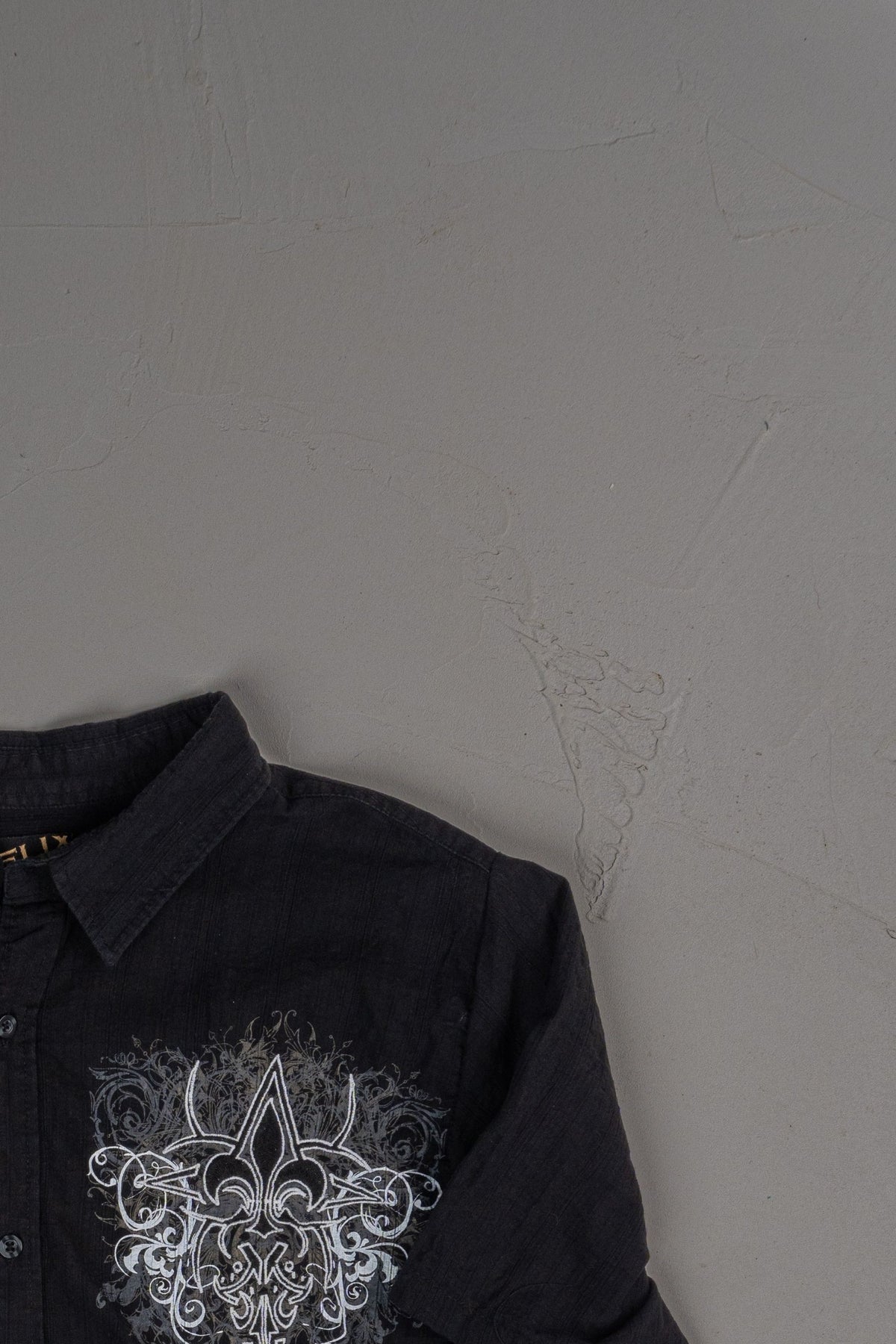 Vintage Y2K Helix Cropped Button-up T-shirt