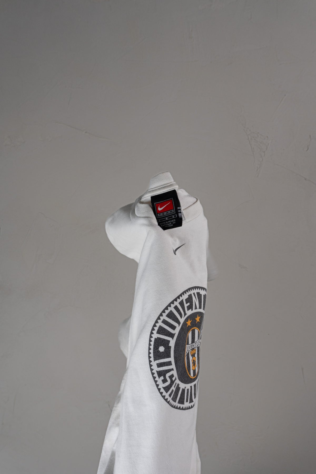 Vintage 00s Y2K Juventus T-shirt