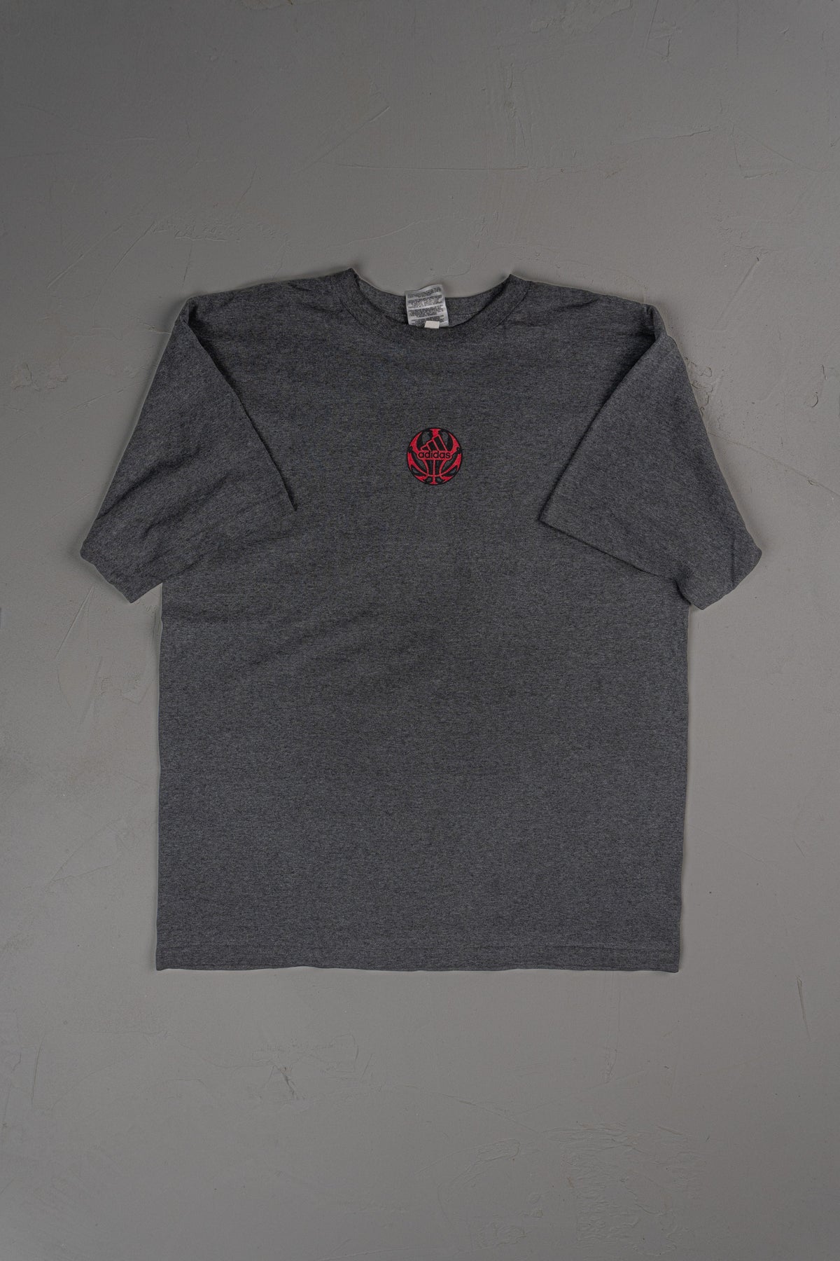 Vintage 00s Y2K Adidas T-shirt