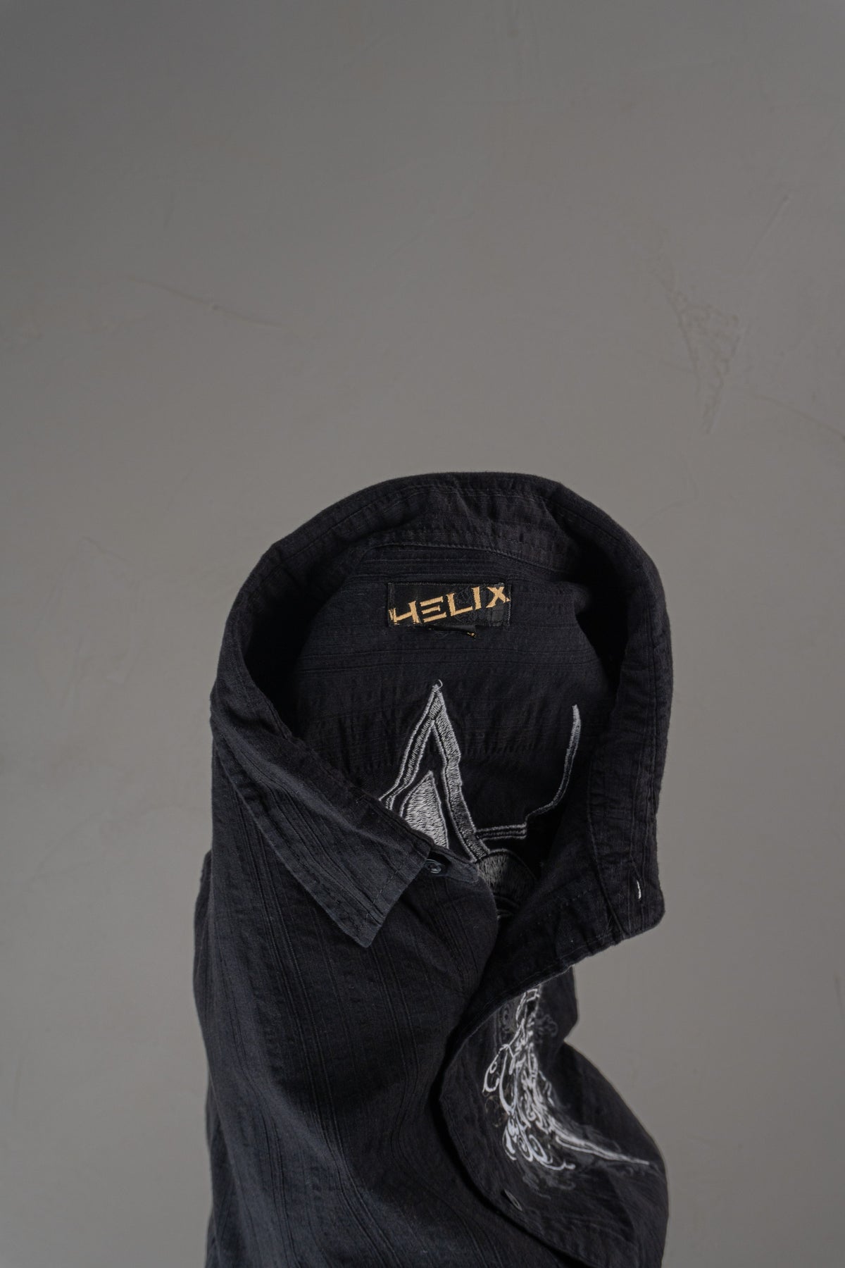 Vintage Y2K Helix Cropped Button-up T-shirt